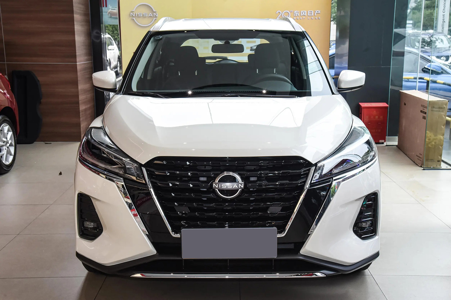 Nissan Kicks, 2025