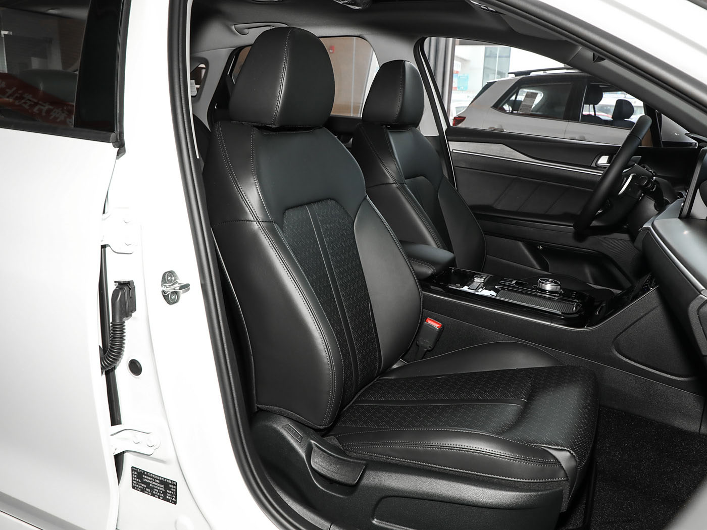 Kia K5, 2025