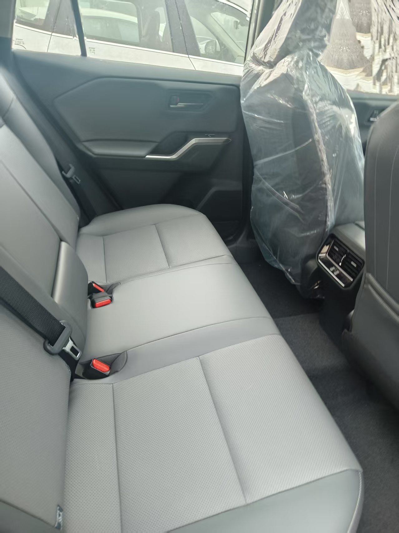 Toyota RAV4, 2025