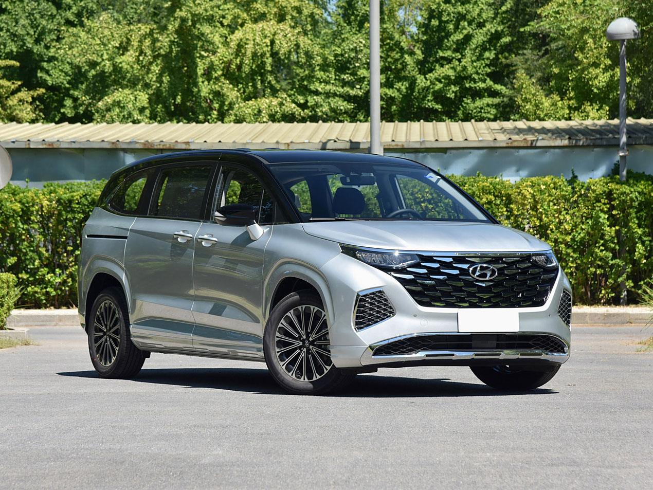 Hyundai Custo, 2025