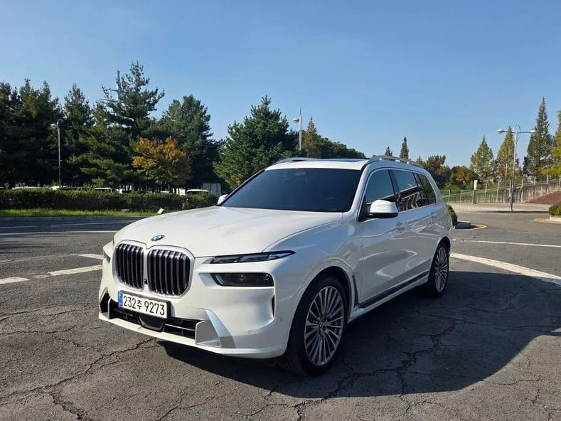 Купить BMW X7 2025 года с пробегом новый