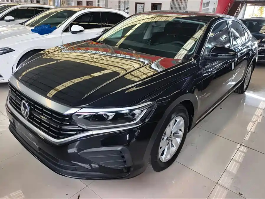 Купить Volkswagen Passat 2022 года с пробегом новый