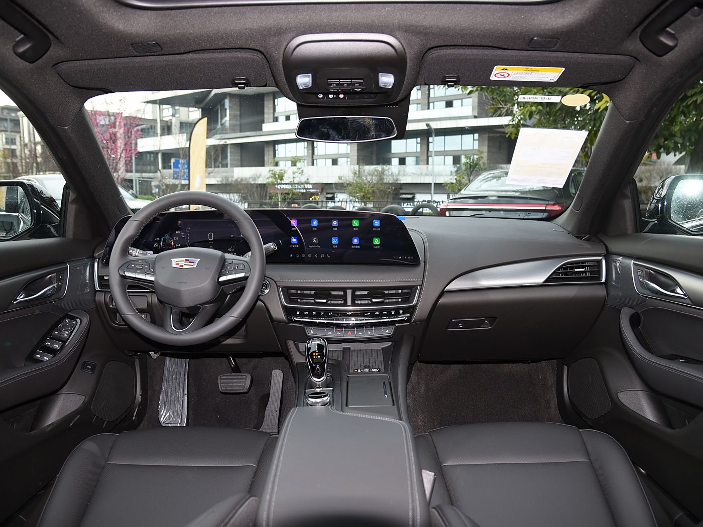 Cadillac CT5, 2025