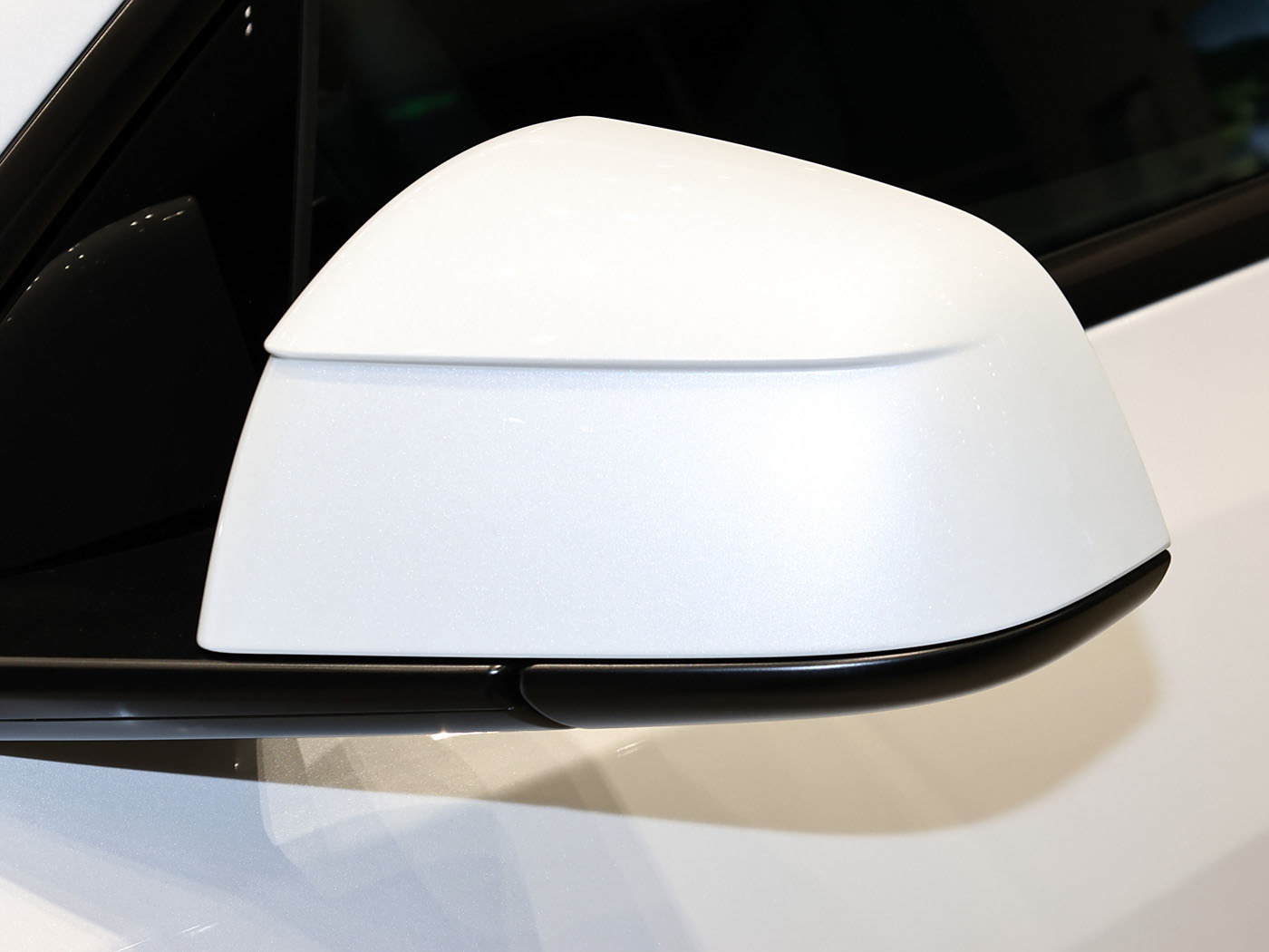 Tesla Model Y, 2025