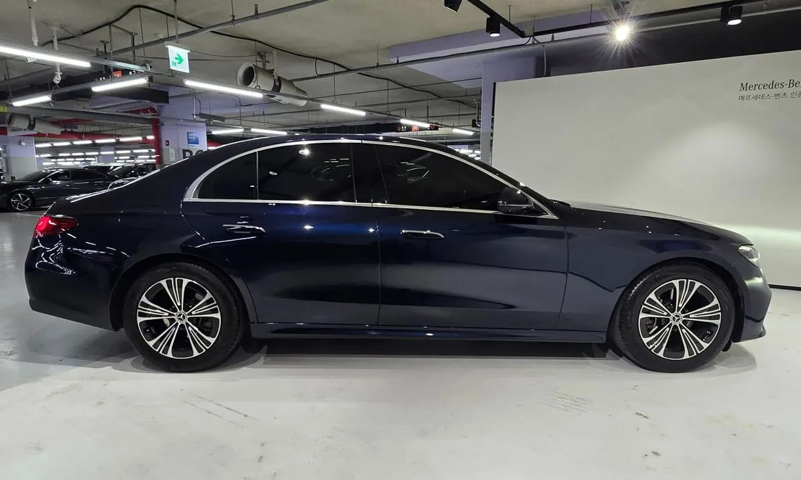 Mercedes-Benz E200, 2024