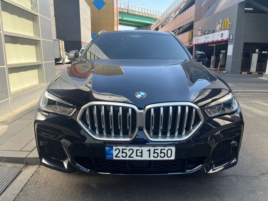 BMW X6, 2022