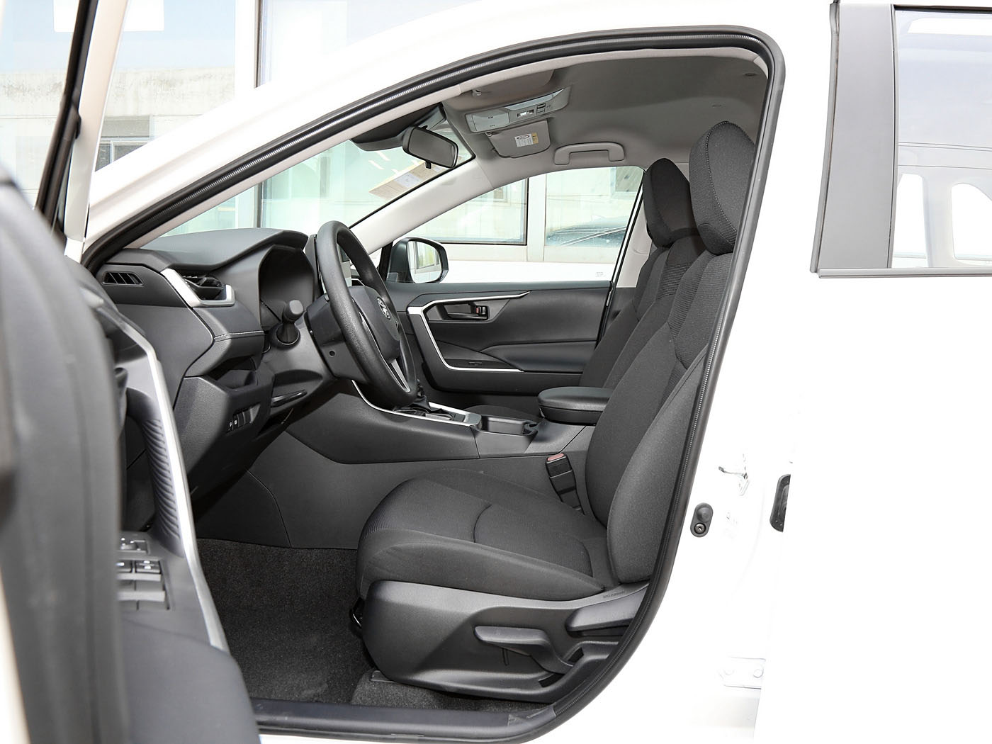 Toyota RAV4, 2025