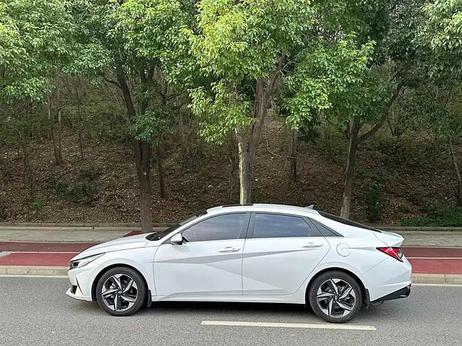 Hyundai Elantra, 2020