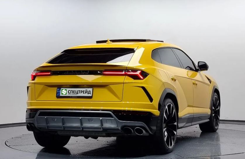 Lamborghini Urus, 2021