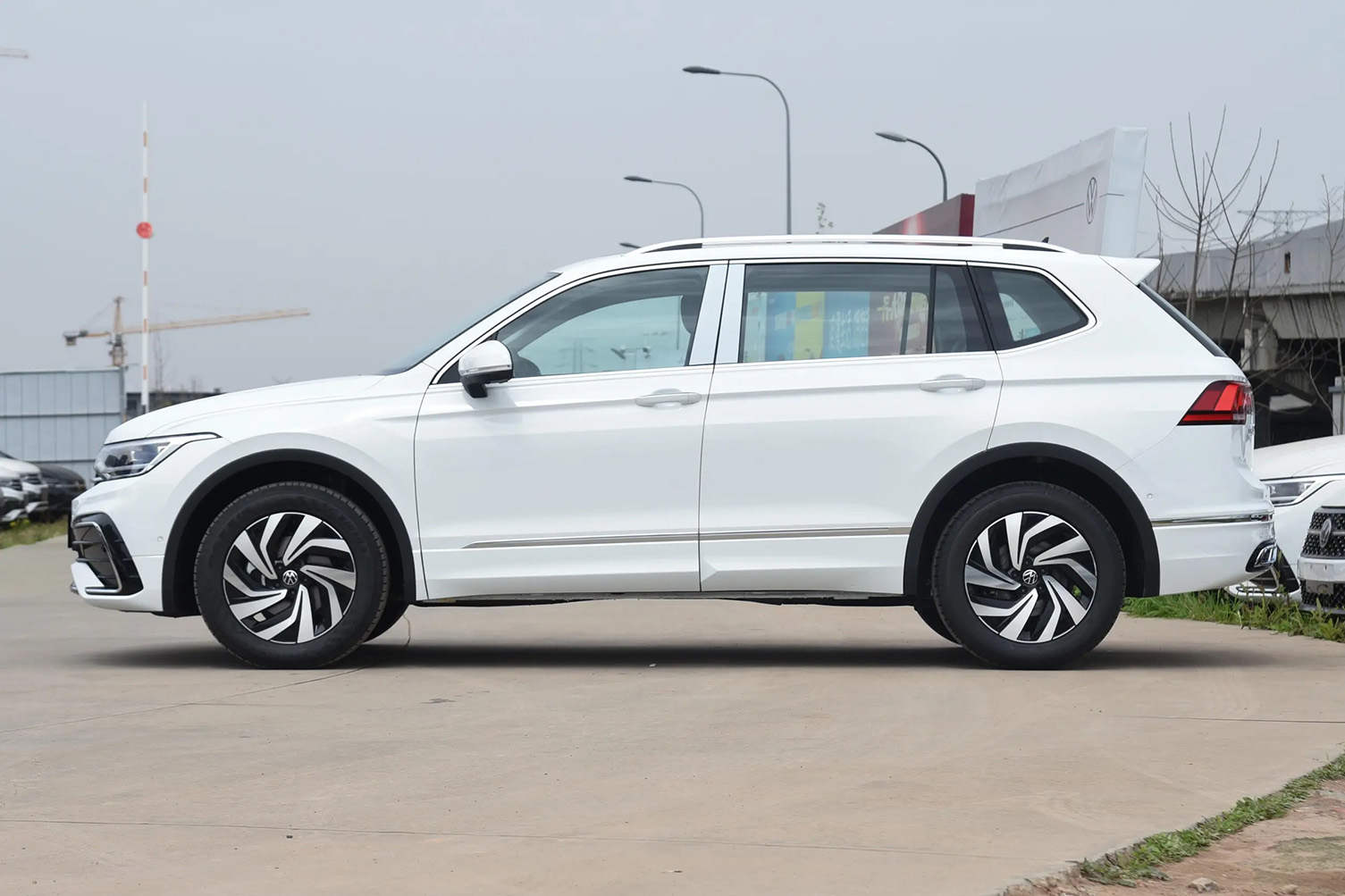 Volkswagen Tiguan L, 2025