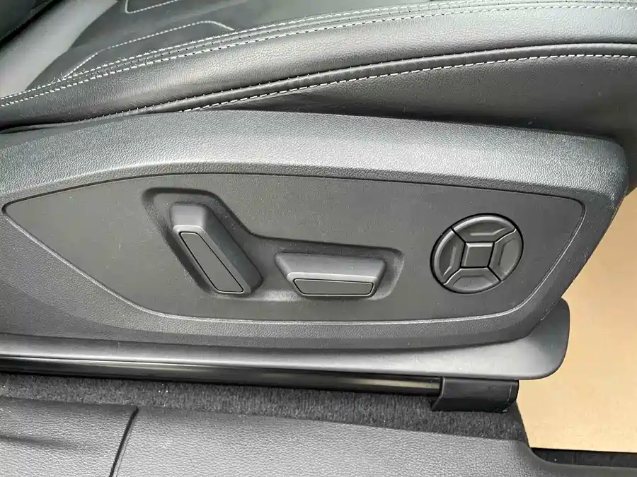 Audi Q3, 2021