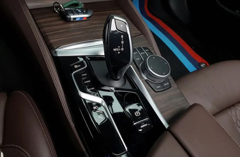 BMW 530e M Sport, 2020