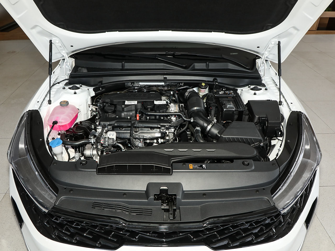 Kia K5, 2025