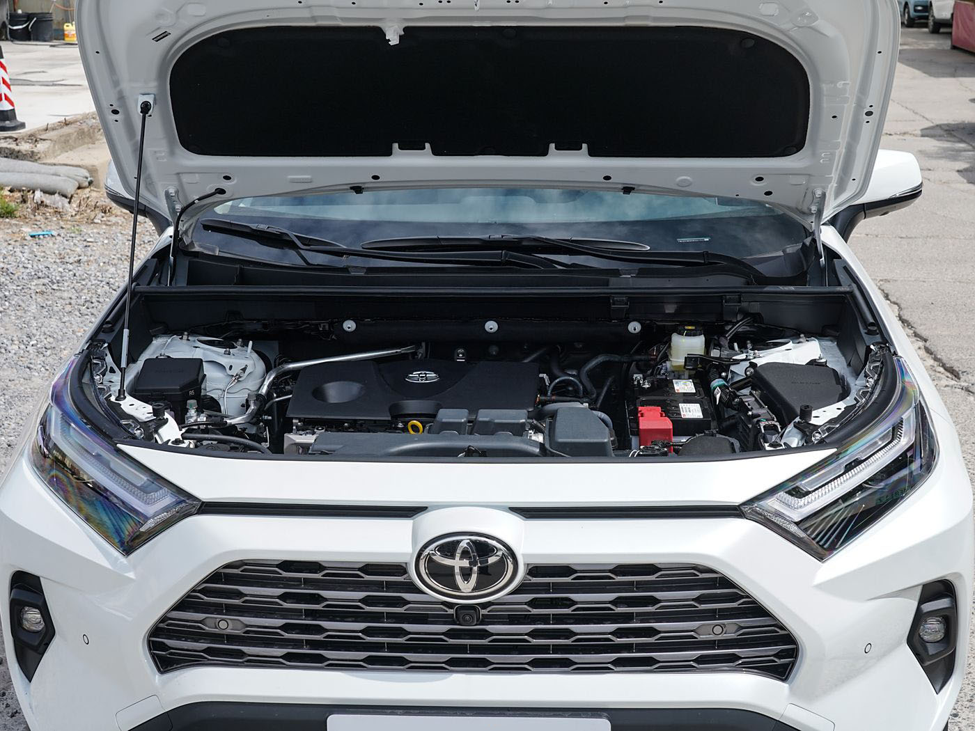 Toyota RAV4, 2025