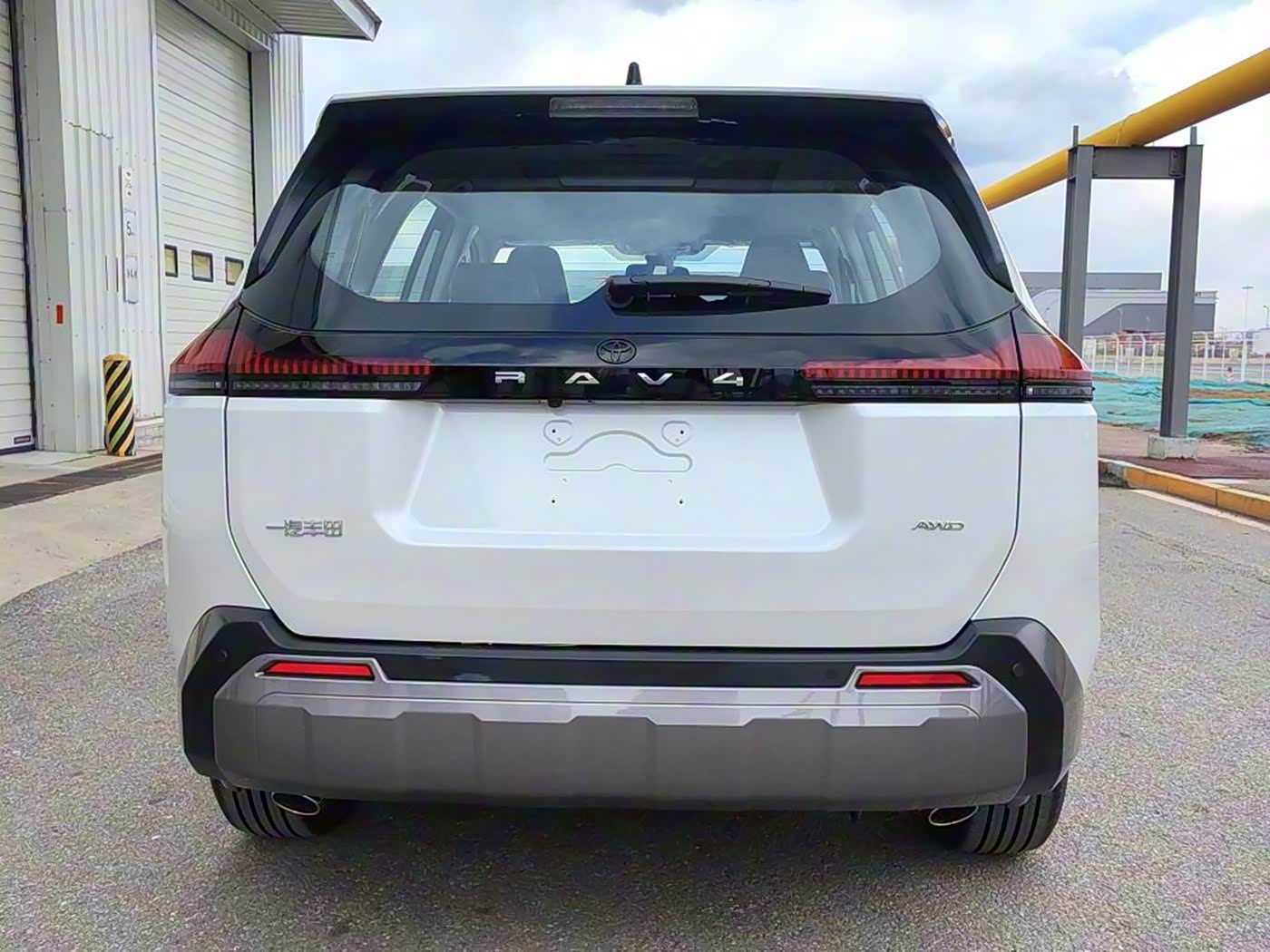 Toyota RAV4, 2025
