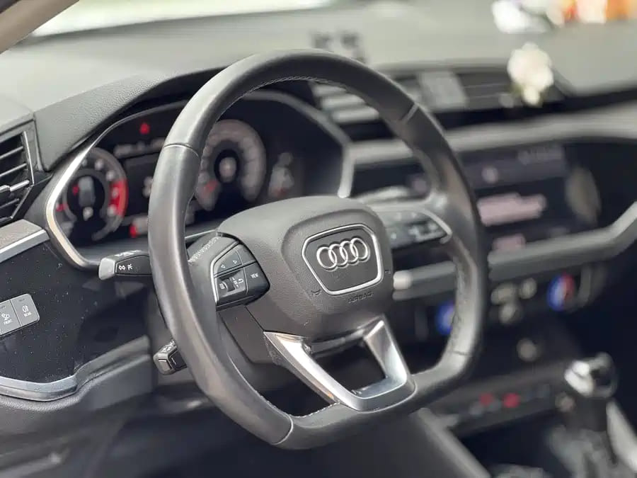 Audi Q3, 2022