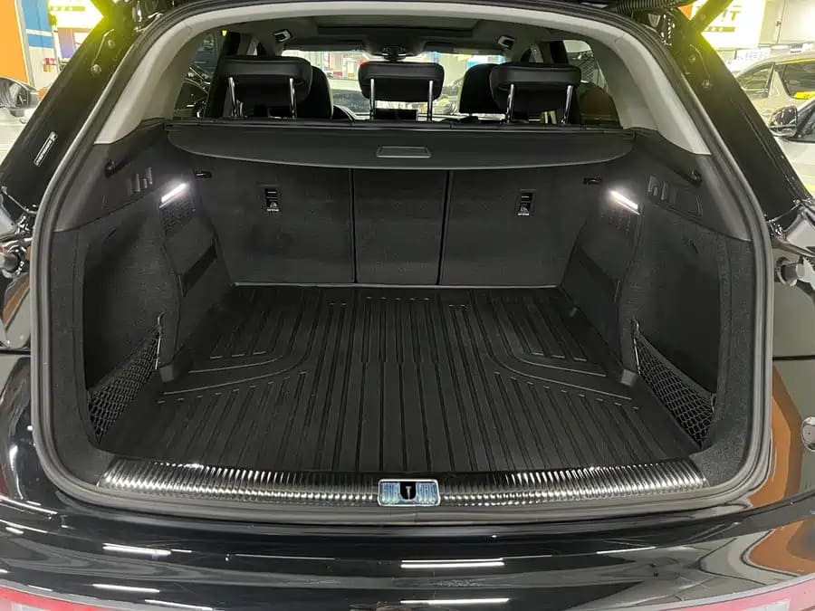 Audi Q5L, 2025
