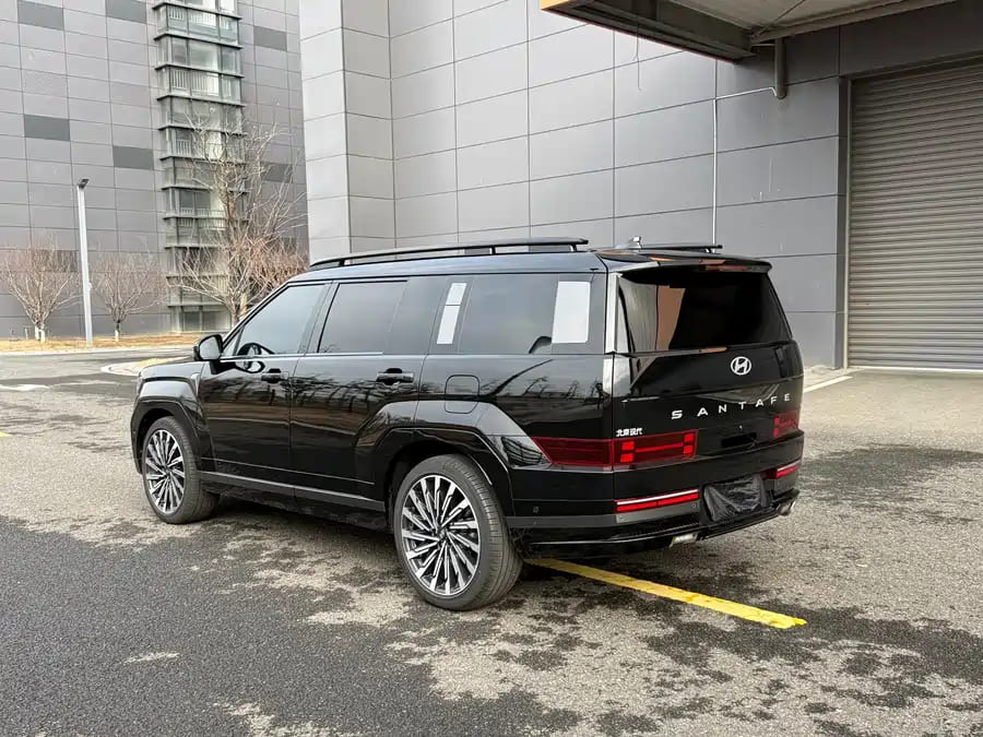 Hyundai Santa Fe, 2025