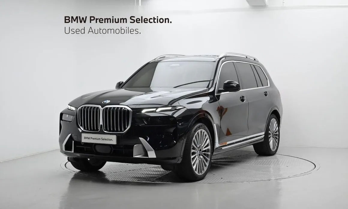Купить BMW X7 2023 года с пробегом новый