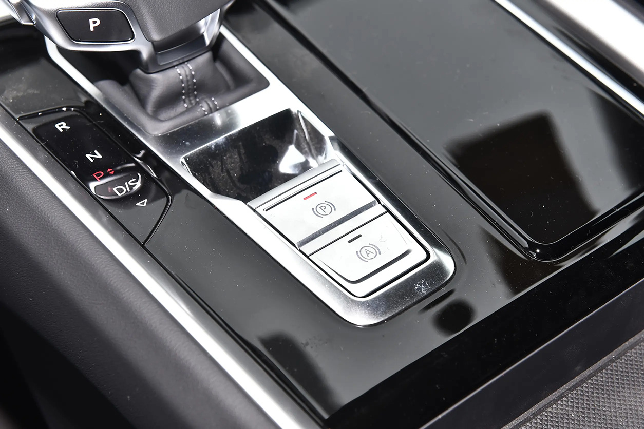 Audi Q6, 2025
