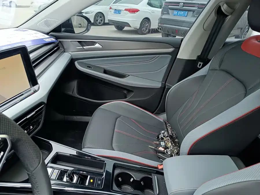 Volkswagen Lamando L, 2022