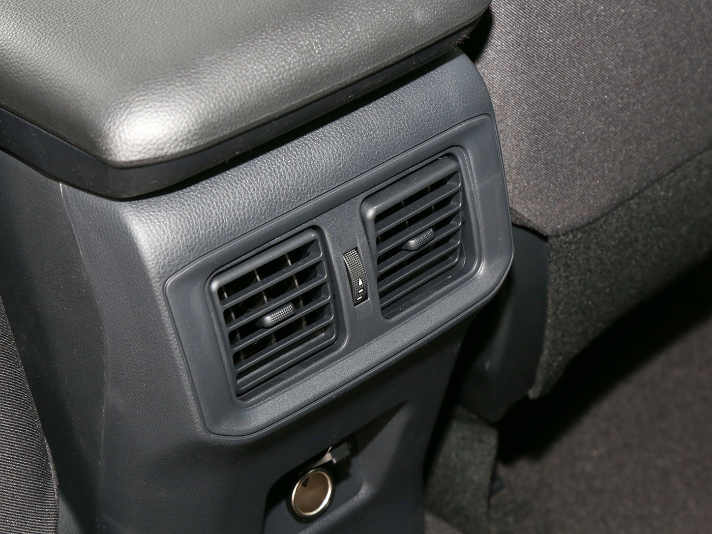 Toyota RAV4, 2025