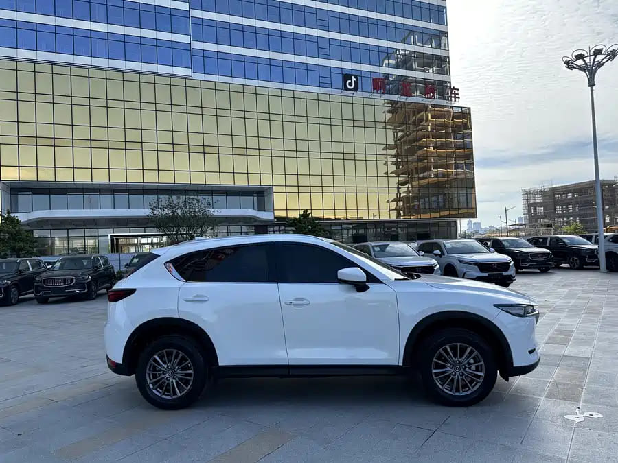 Mazda CX-5, 2021