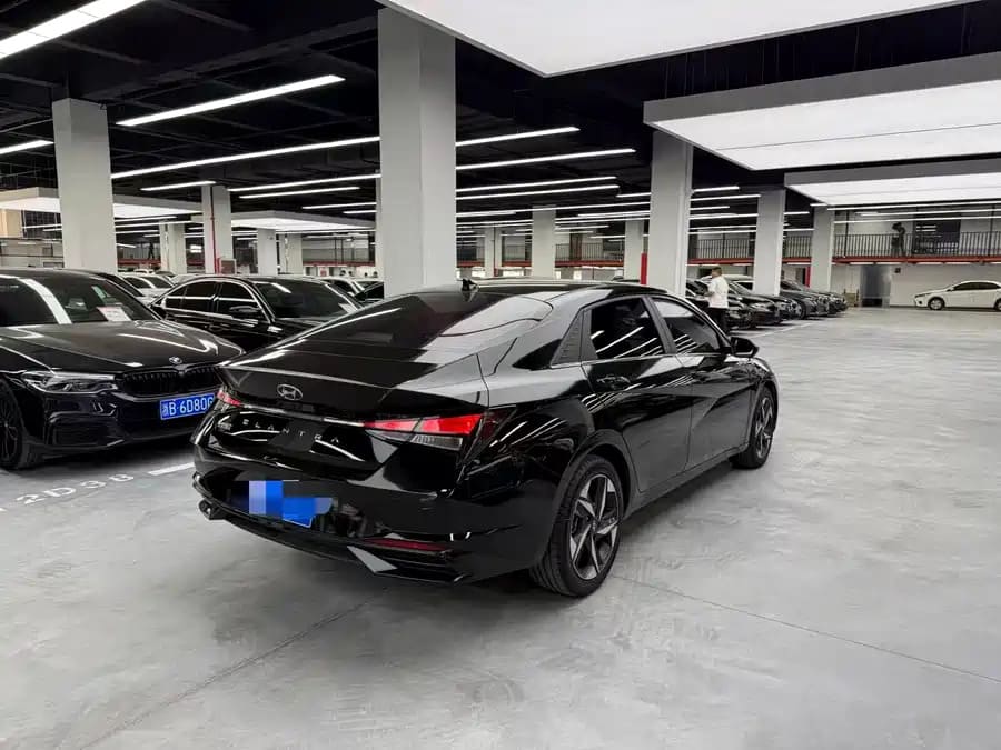Hyundai Elantra, 2023