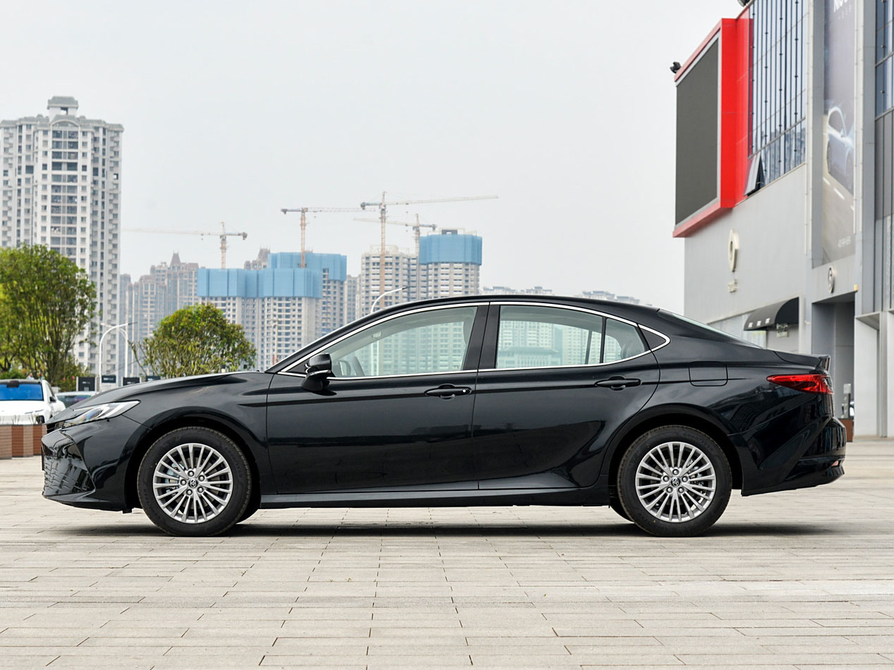 Toyota Camry, 2025