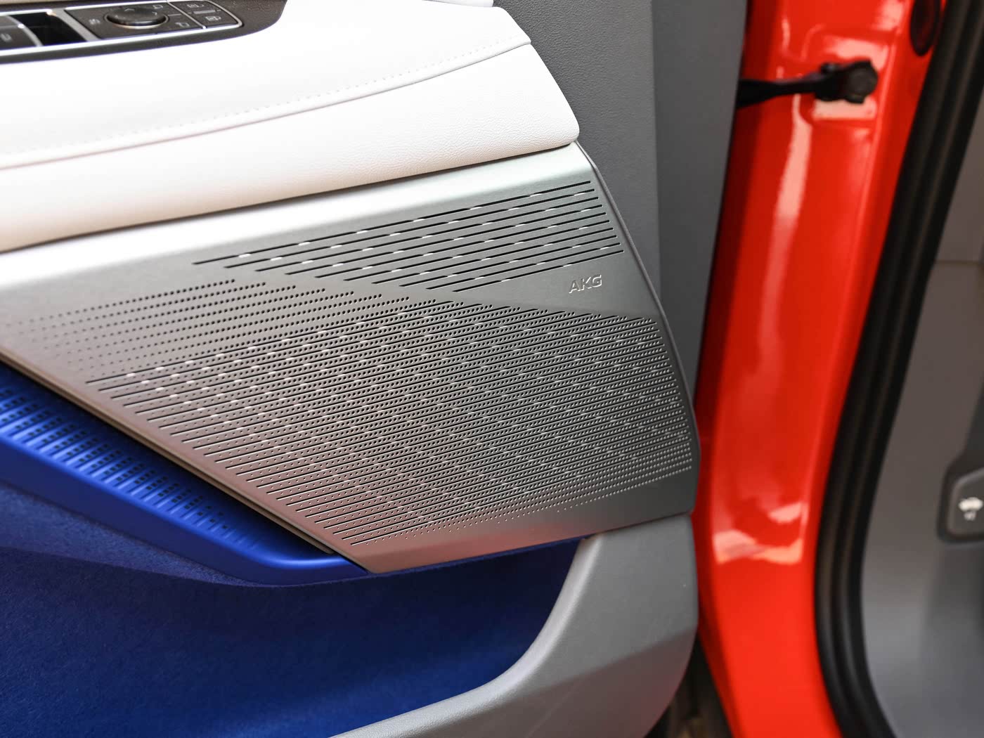 Cadillac Optiq, 2025