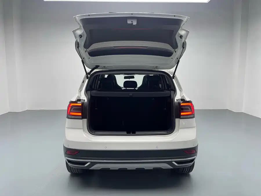 Volkswagen T-Cross, 2021