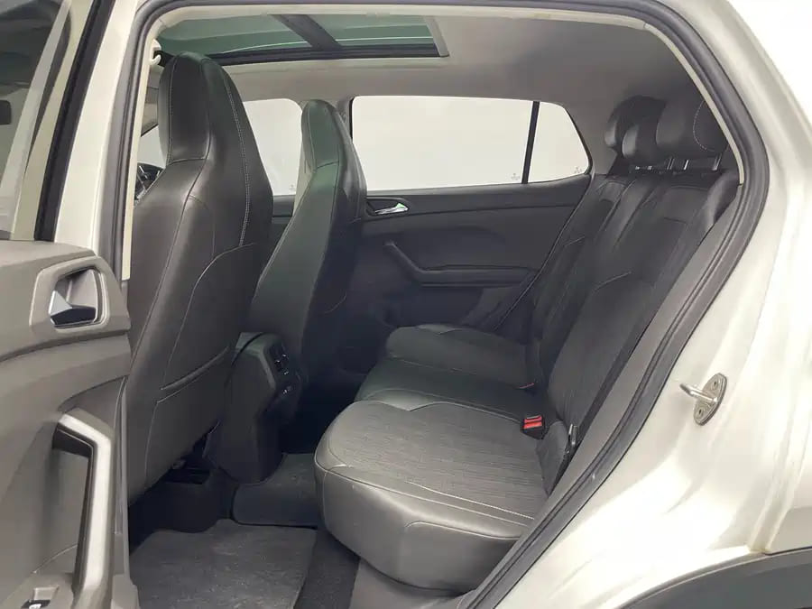 Volkswagen T-Cross, 2021