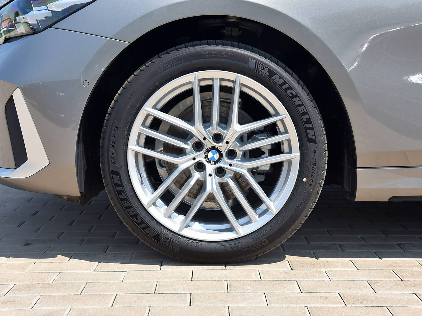 BMW 525Li, 2024