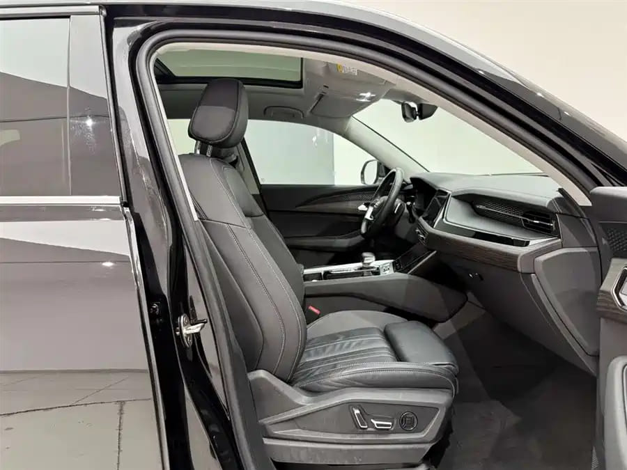Audi Q6, 2023