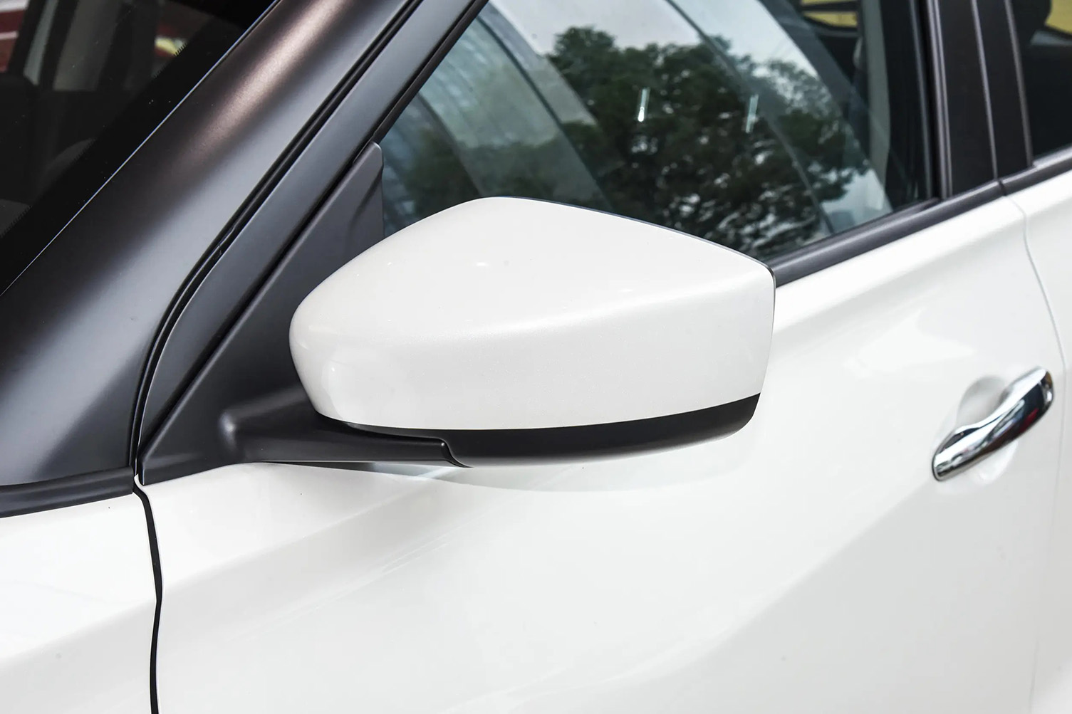 Nissan Kicks, 2025