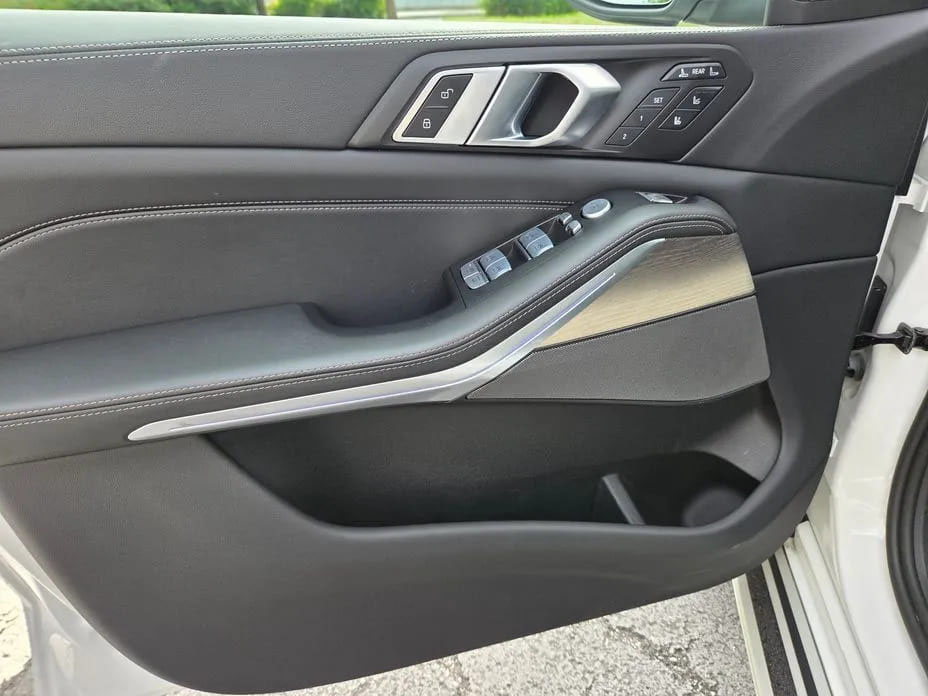 BMW X7, 2025