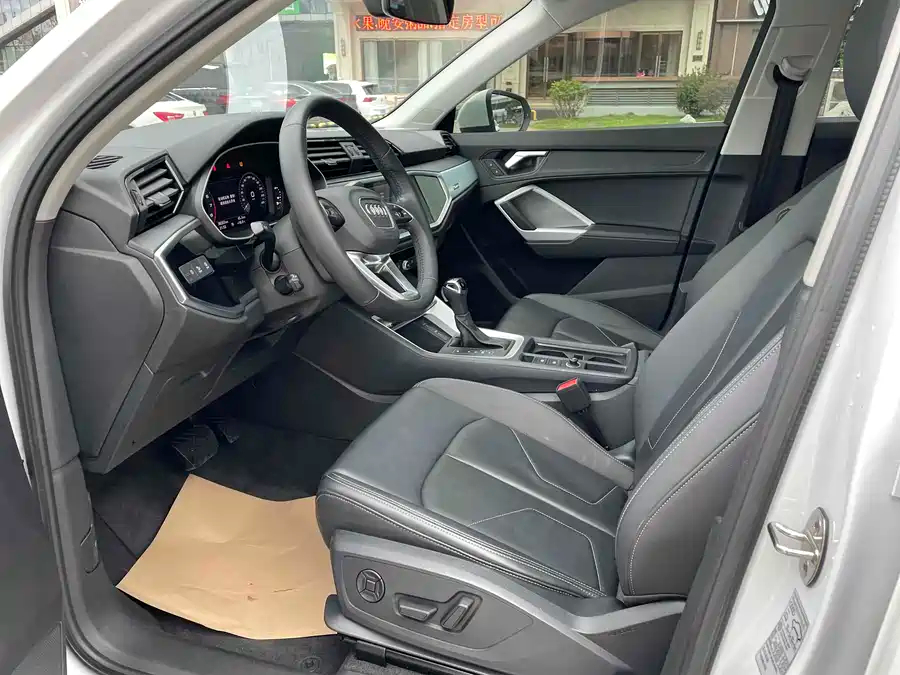 Audi Q3, 2021