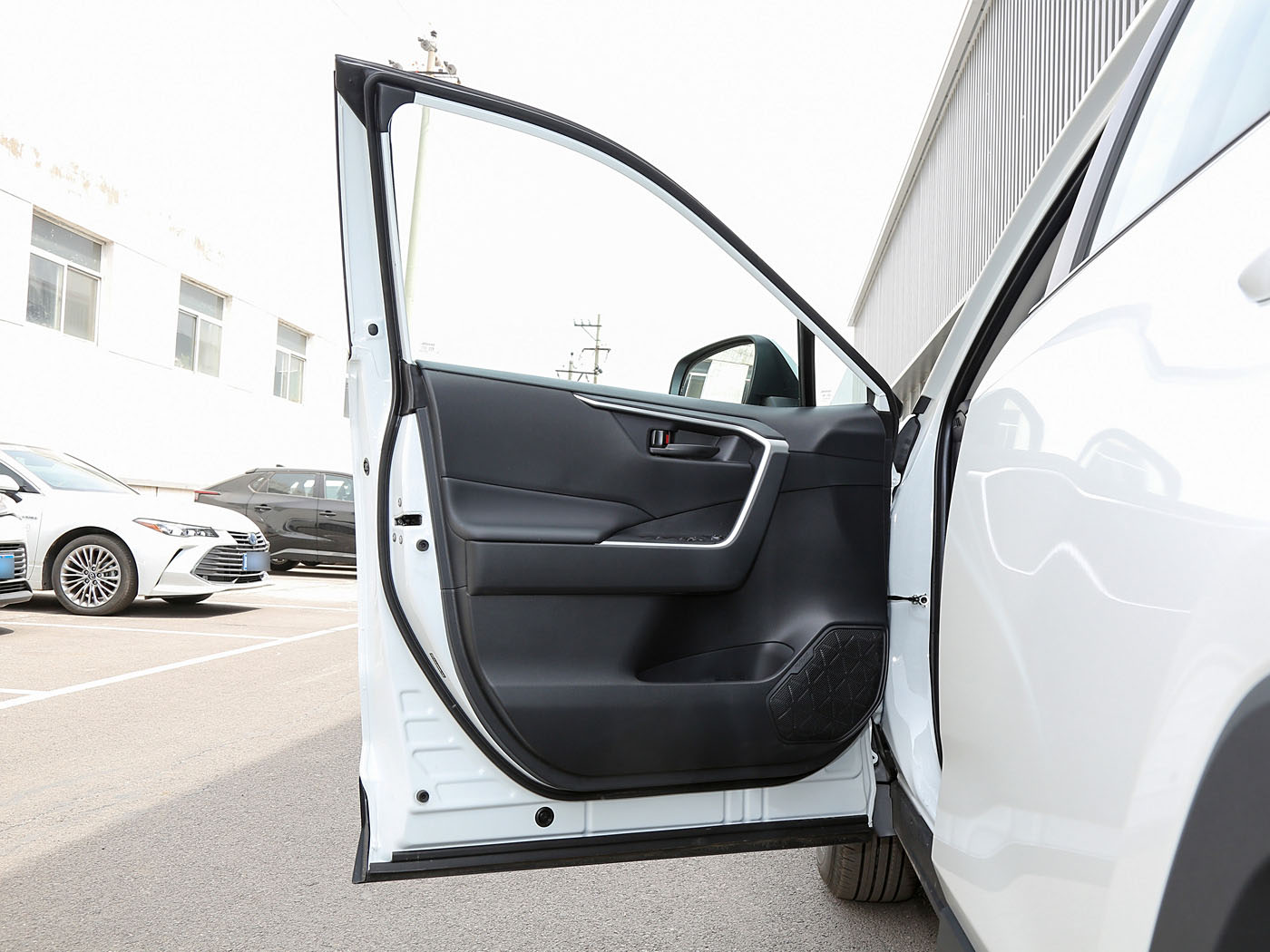 Toyota RAV4, 2025