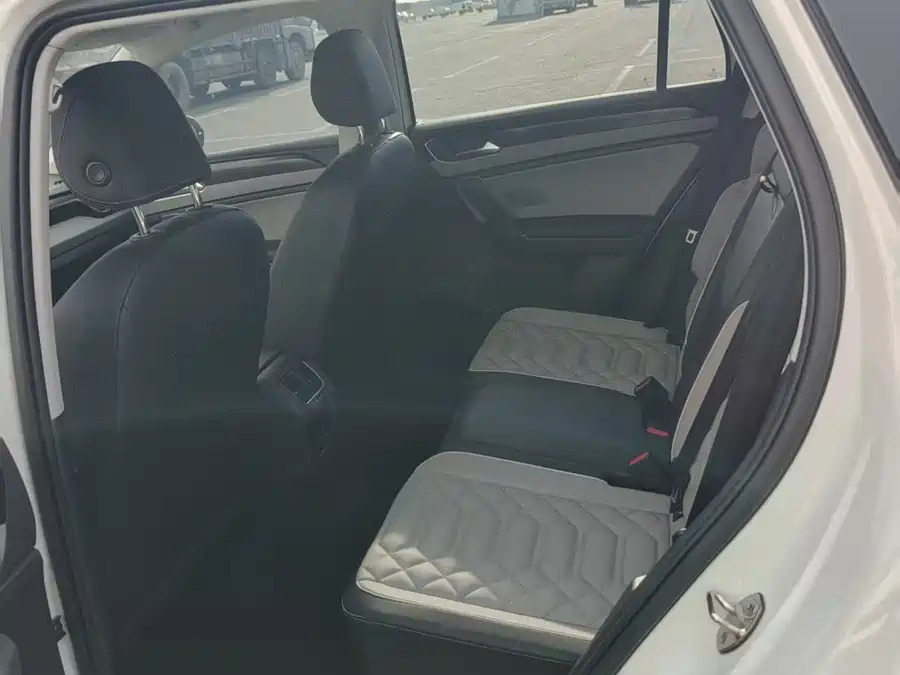 Volkswagen Tayron, 2023