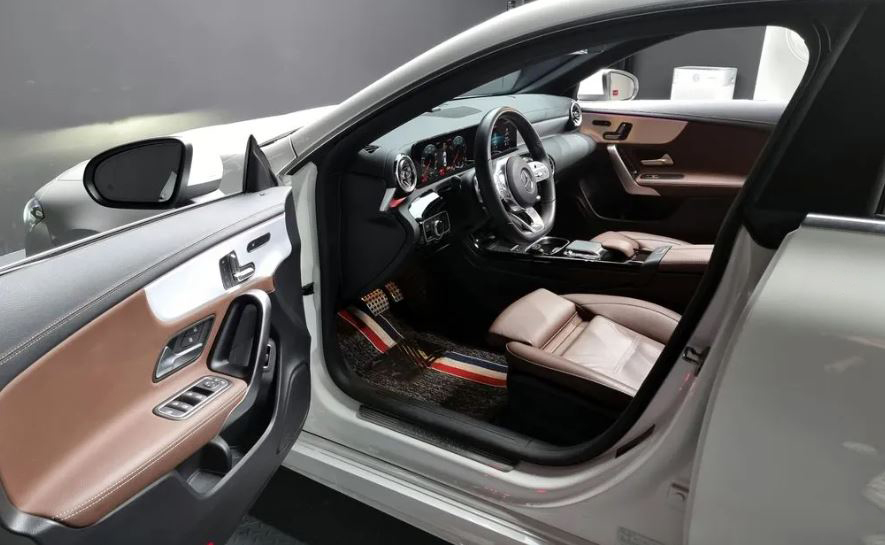 Mercedes-Benz CLA250, 2021