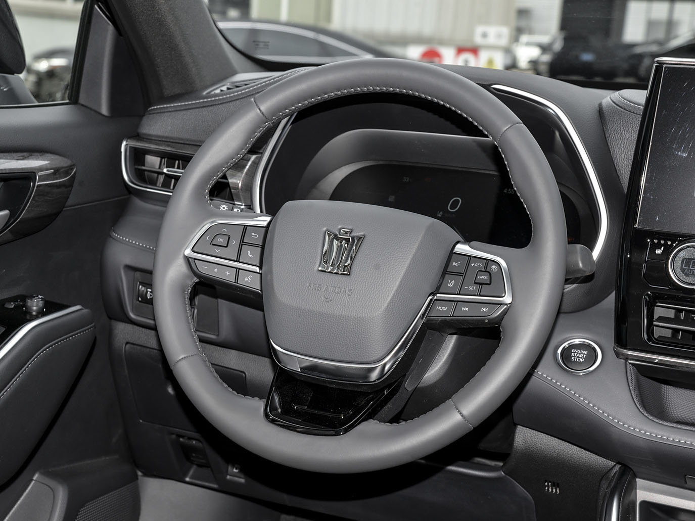 Toyota Crown Kluger, 2025