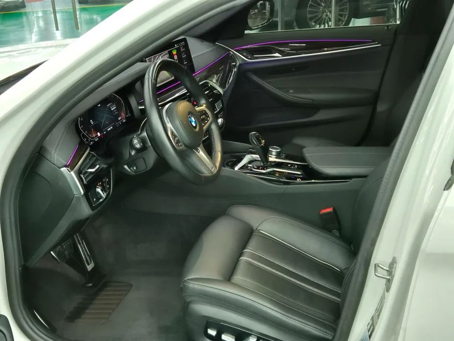BMW 520i, 2022