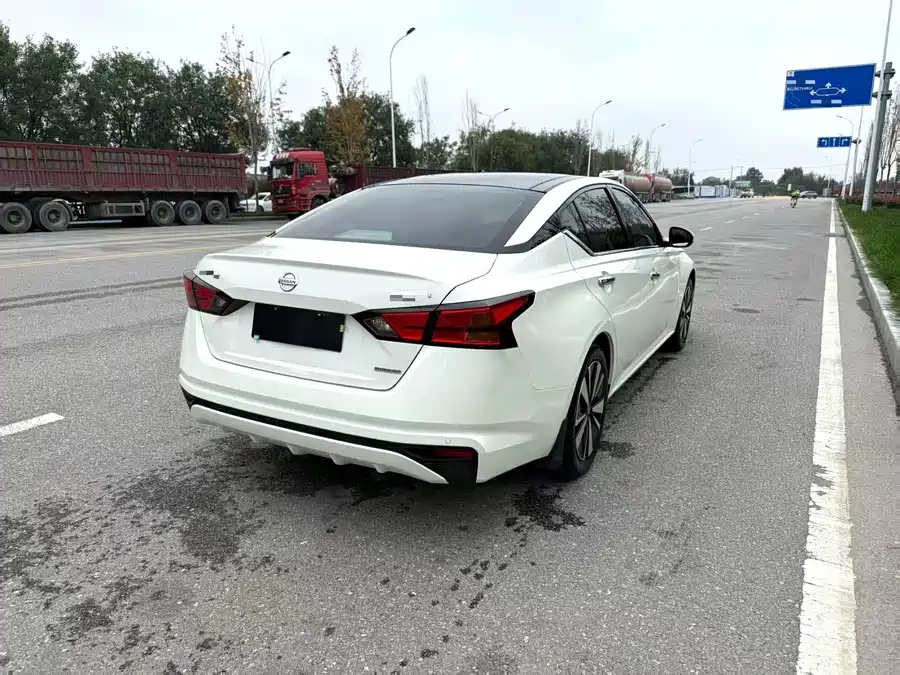Nissan Altima, 2022