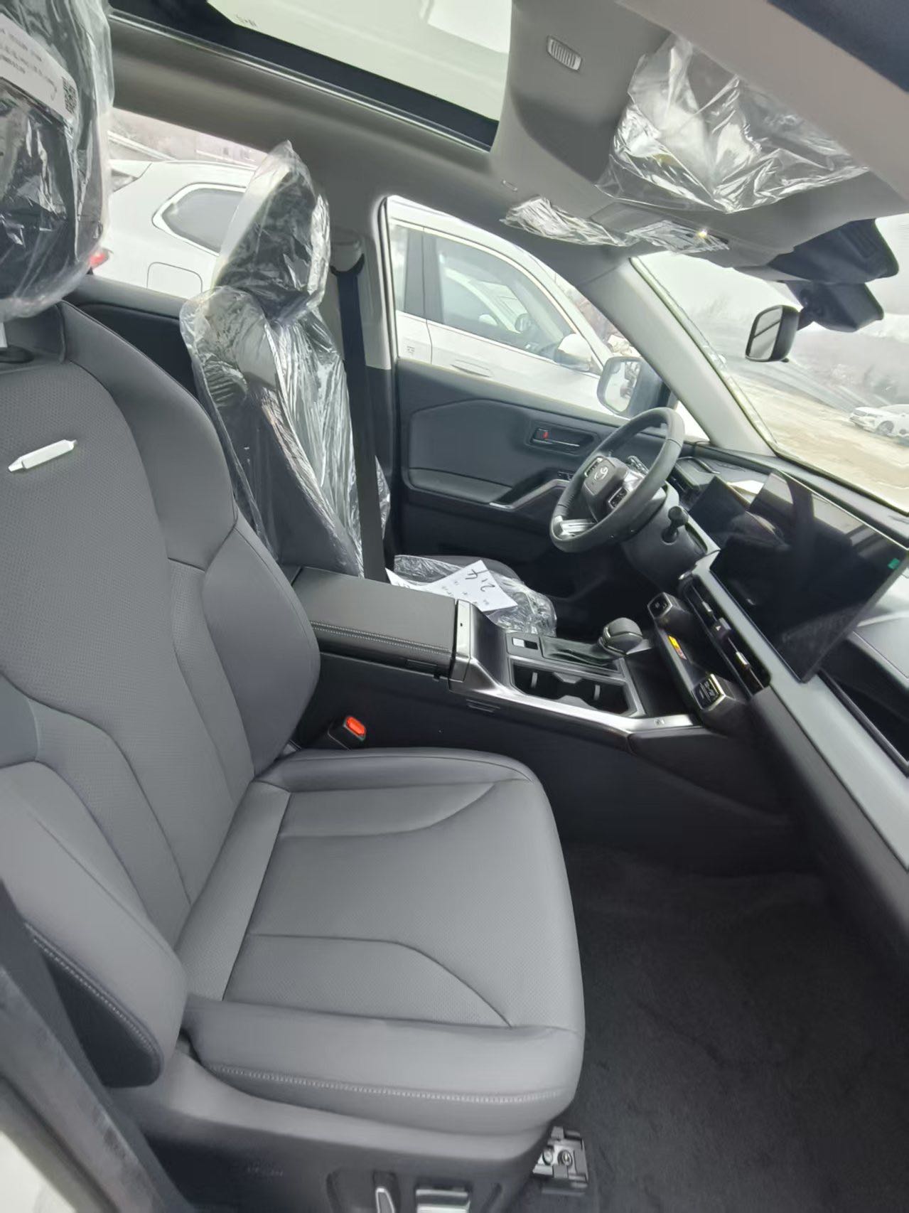 Toyota RAV4, 2025
