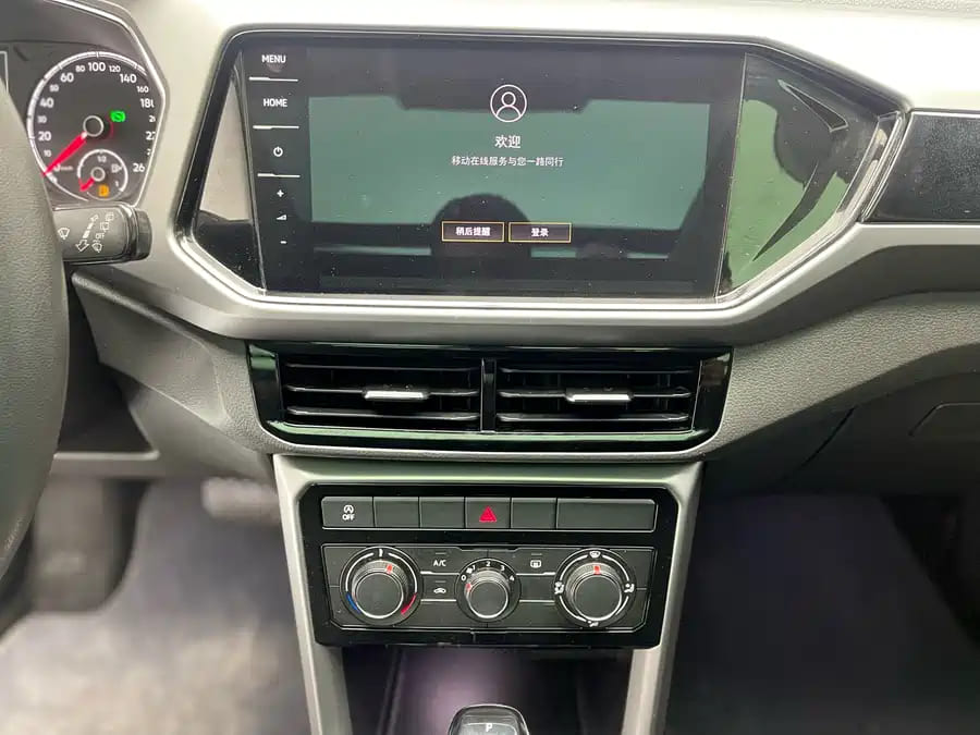 Volkswagen T-Cross, 2021