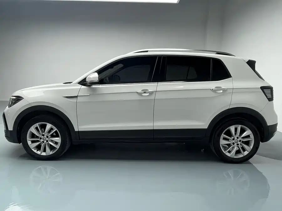 Volkswagen T-Cross, 2021