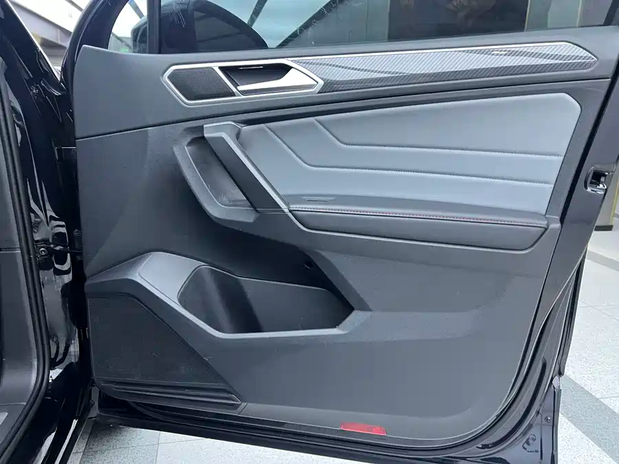 Volkswagen Tiguan X, 2021