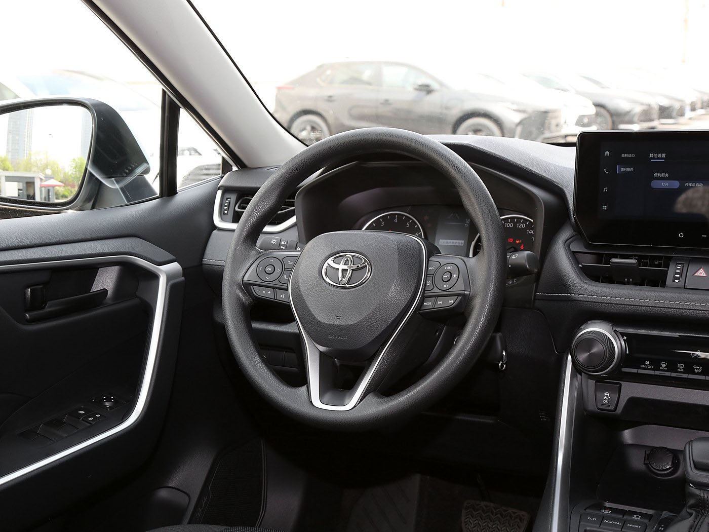 Toyota RAV4, 2025