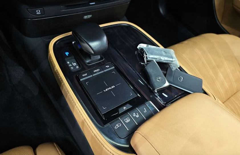Lexus LS500, 2021