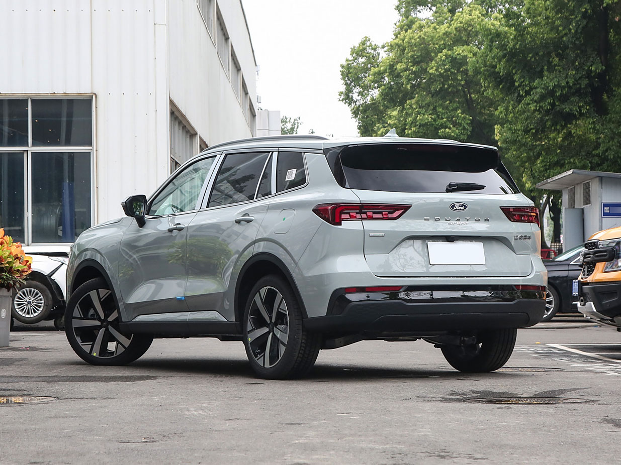Ford Equator Sport, 2025